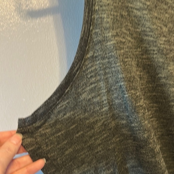 Mudd Green Sleeveless Relaxed Tank Top - Picture 5 of 5